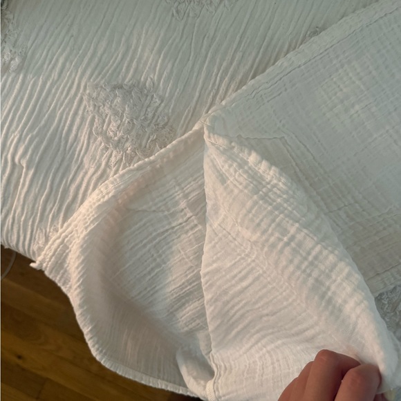 Abercrombie & Fitch White Gauzy beach Pants - Picture 2 of 4